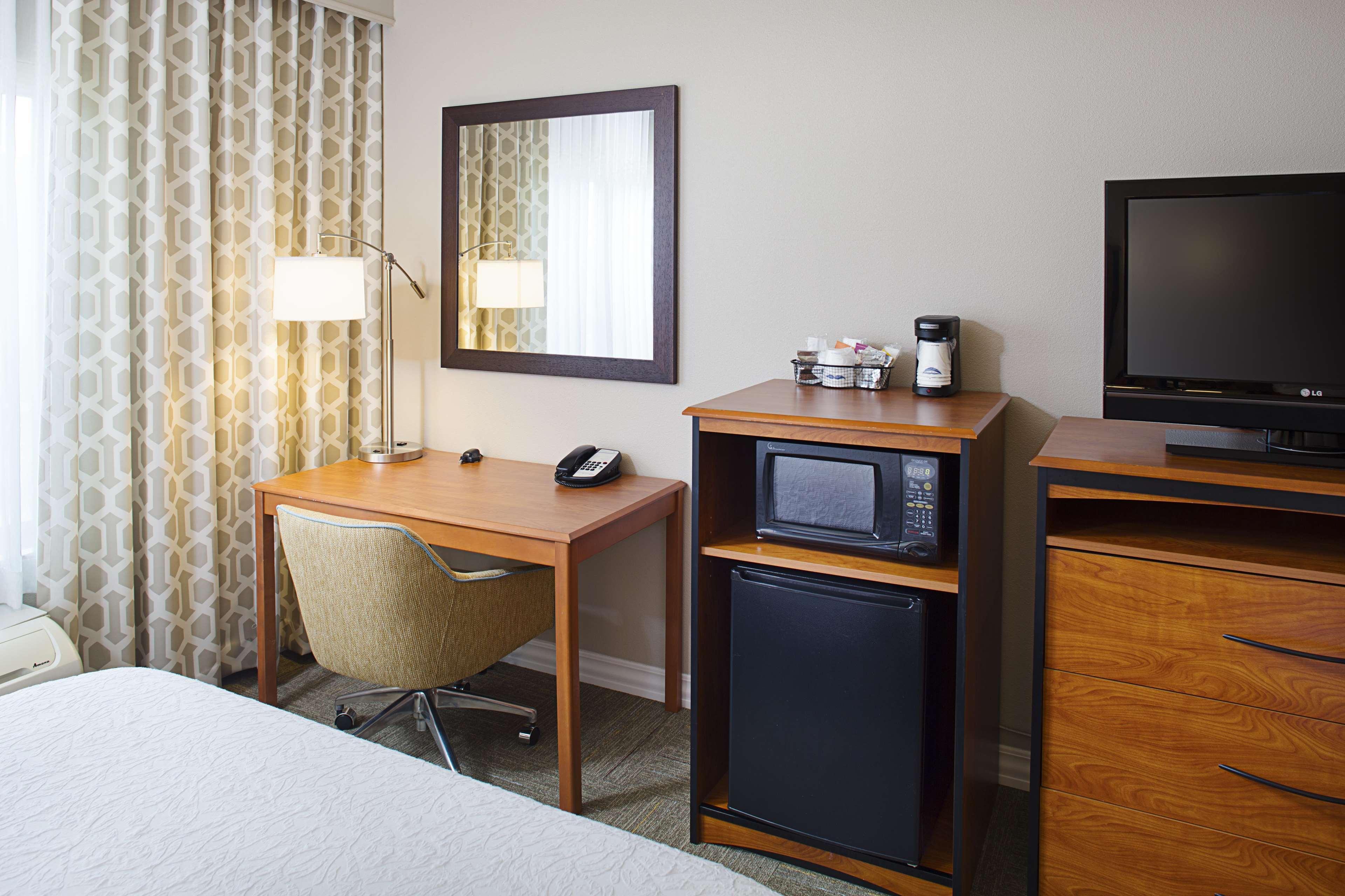 Hampton Inn & Suites Lancaster Exterior photo