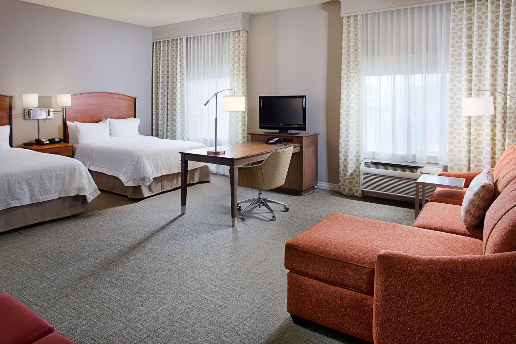 Hampton Inn & Suites Lancaster Exterior photo